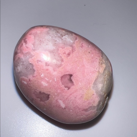 Rhodonite - Picture 2 of 5